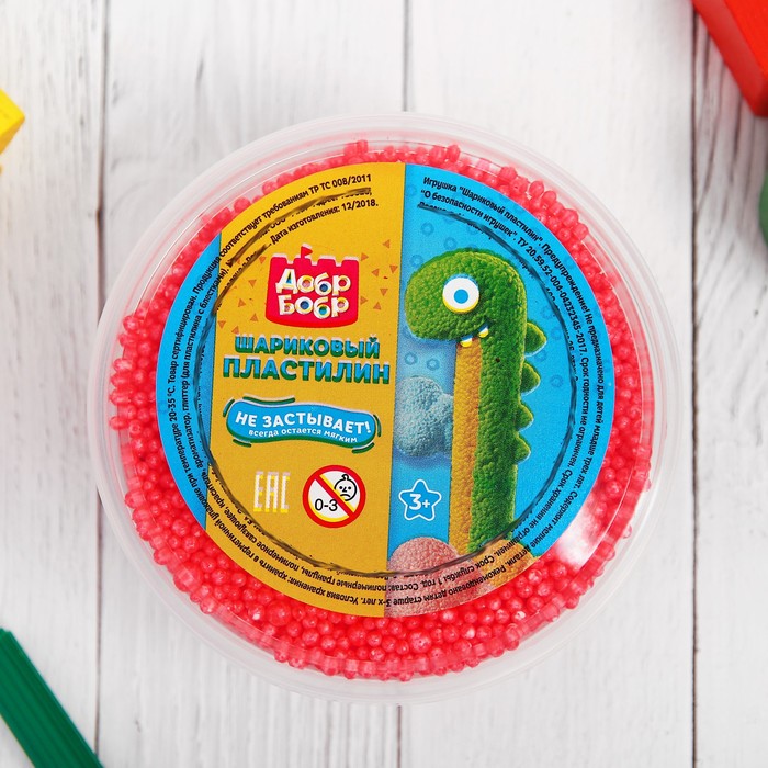 Шариковый пластилин "ДобрБобр" крупнозернистый, 200 мл, красный