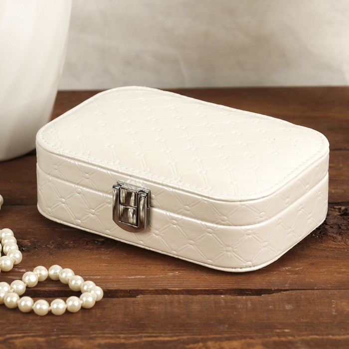 Шкатулка кожзам для украшений "Стёганная" белоснежная 4,5х10х15 см