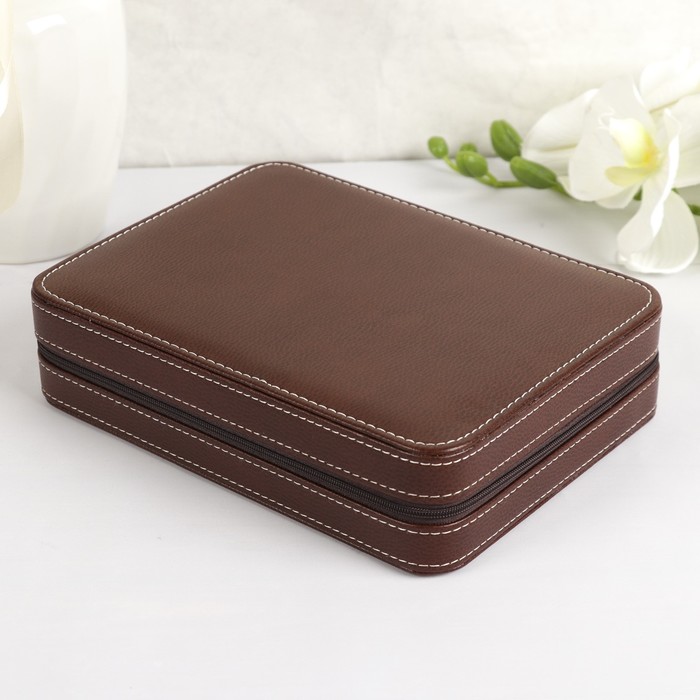 Шкатулка кожзам под часы 8 отделений "Белая строчка на коричневом" 6х24х18 см