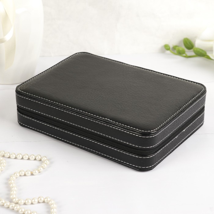 Шкатулка кожзам под часы 8 отделений "Белая строчка на чёрном" 6х24х18 см