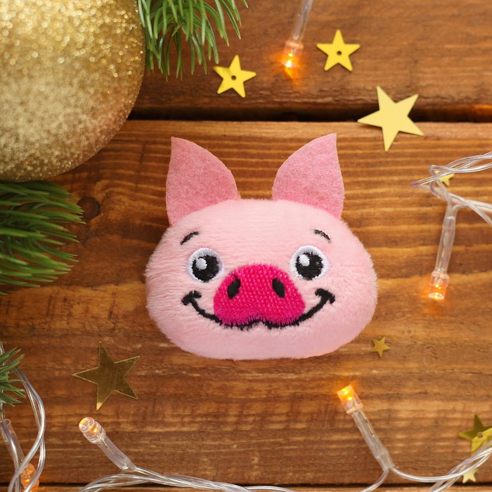 Магнит новогодний Хрюша, мягкая игрушка