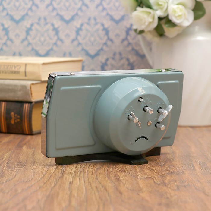 Будильник механический, термометр, дискретный ход, металл, хромированный, 7х8х10.5 см