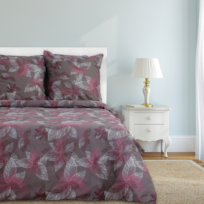 Постельное бельё "Этель" 1,5 сп. Ночь 143х215 см, 150х214 см, 70х70 см 2 шт,100% хл, бязь + подарок - полотенце микс