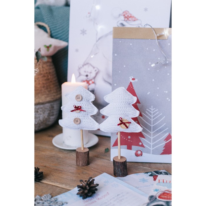 Ёлки на подставке «Морозное утро», набор для вязания, 10,7 × 16,3 × 5 см