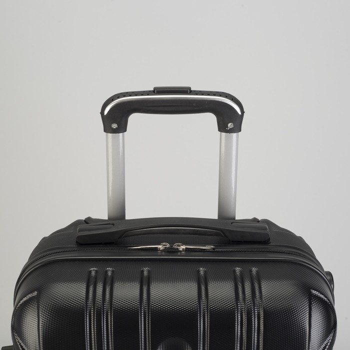 Чемодан малый "Сдвиг" 20", отдел на молнии, кодовый замок, 4 колеса, цвет чёрный