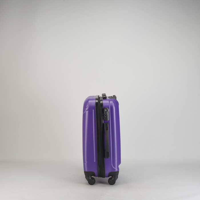 Чемодан малый "Сдвиг" 20", отдел на молнии, кодовый замок, 4 колеса, цвет фиолетовый