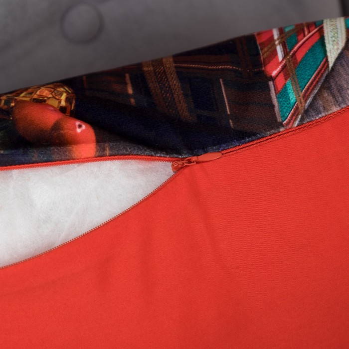 Наволочка декоративная Collorista "Новогодние подарки" 43 х 43 см, п/э