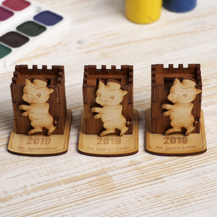 Держатель для зубочисток для декора "Наф-Наф" из фанеры 5х5,5х6 см