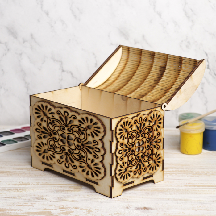 Коробка для декора "Дуновение ветра" из фанеры 19х14,5х10,5 см