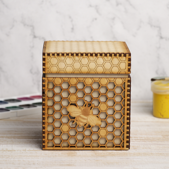 Коробка для декора "Пчелиный рай" из фанеры 11,5х12,5х11,5 см