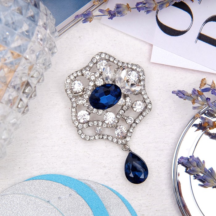 Брошь "Императрица" капля, цвет бело-синий в серебре