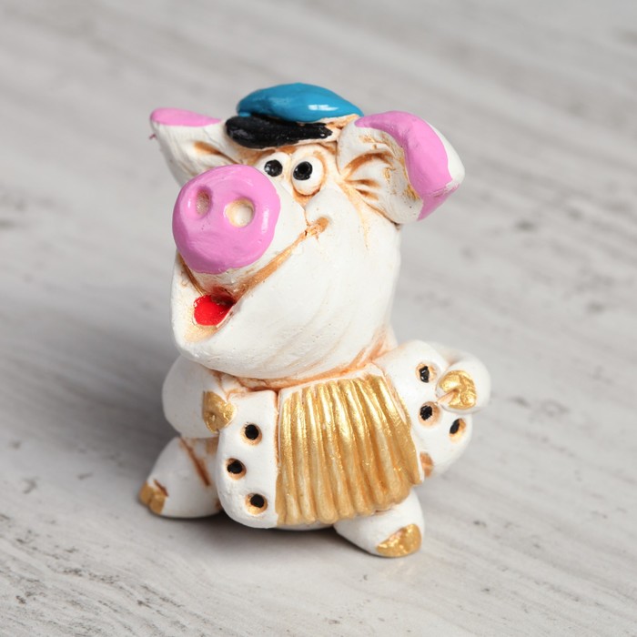 Статуэтка "Свинка с гармошкой"