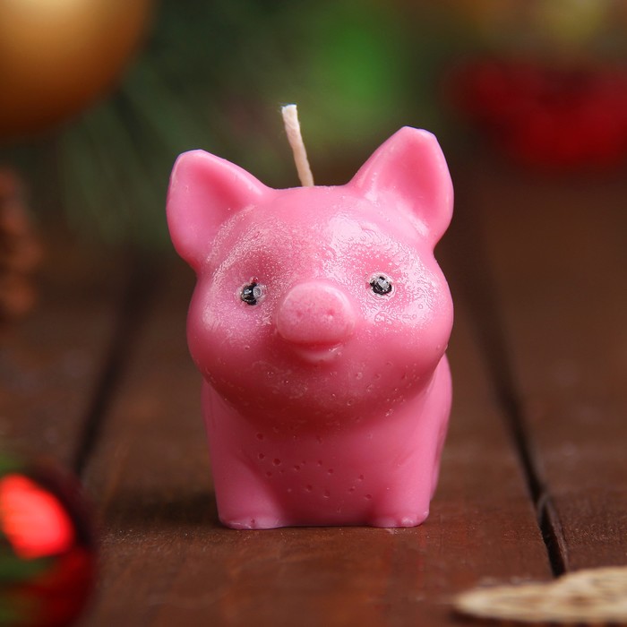 Свеча новогодняя "Хрюшка" розовая, 6х6,3см