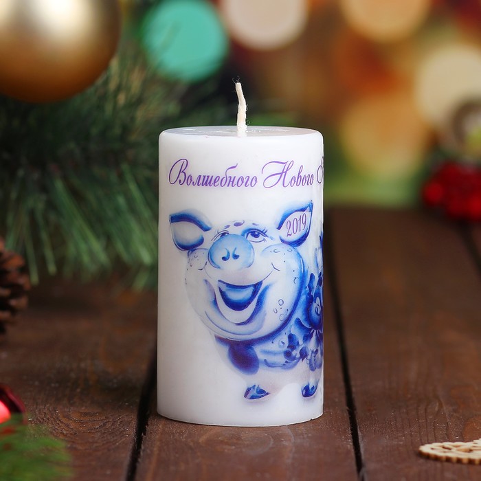 Свеча новогодняя "Хрюшка гжель" 6х10см