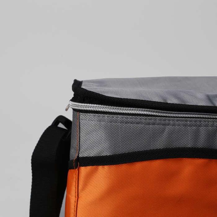 Сумка-термо дорожная, отдел на молнии, 3 наружных кармана, регулируемый ремень, цвет оранжевый