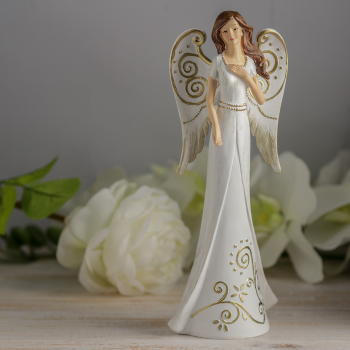 Сувенир полистоун "Ангел-девушка в белом платье с узорами" 25х9,5х8 см