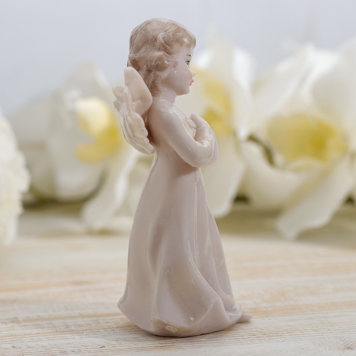 Сувенир полистоун лак "Ангел - руки к сердцу" 14,5х6,5х6,5 см