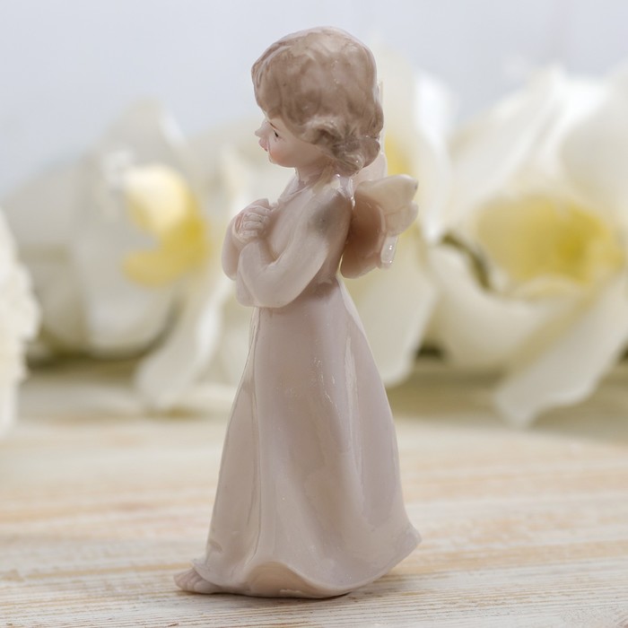 Сувенир полистоун лак "Ангел - руки к сердцу" 14,5х6,5х6,5 см