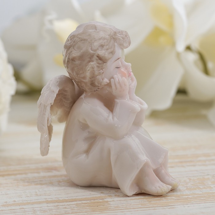 Сувенир полистоун лак "Ангелочек дремлет" 10,5х10х7 см