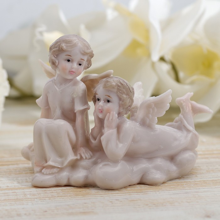 Сувенир полистоун лак "Ангелочки на облачке" 11х14,5х6,5 см