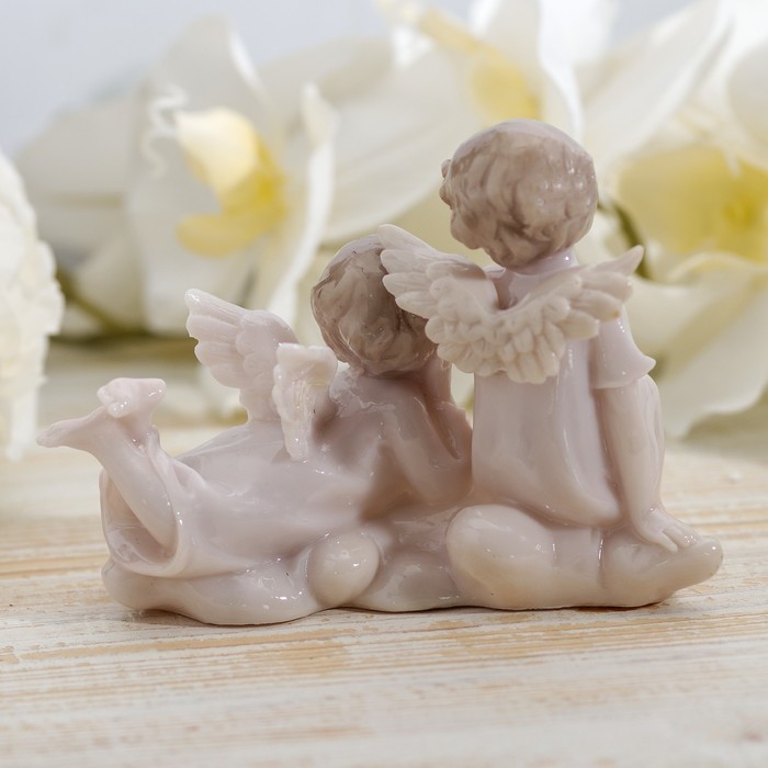 Сувенир полистоун лак "Ангелочки на облачке" 11х14,5х6,5 см