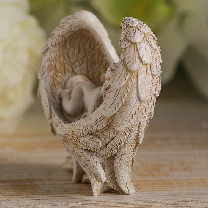 Сувенир полистоун "Ангел спящий в крыльях" МИКС 8,5х4,5х8 см