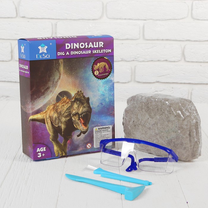 Набор археолога серия динозавры "Трицератопс"