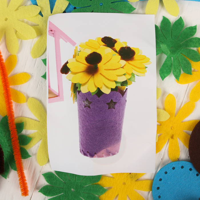 Набор для создания букета в горшочке из фетра "Первые цветы" с иглой, меховые палочки