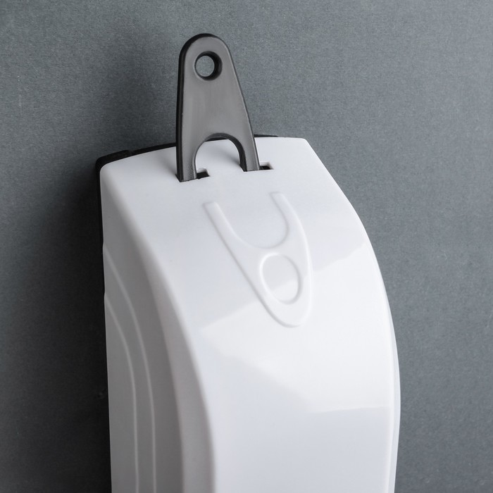 Диспенсер для жидкого мыла механический 350 мл 21х7,5х7 см, цвет белый