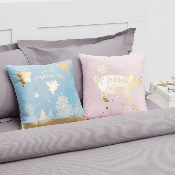 Наволочка декоративная Collorista золото "Поросёнок" 40х40 см, велюр, 100% п/э