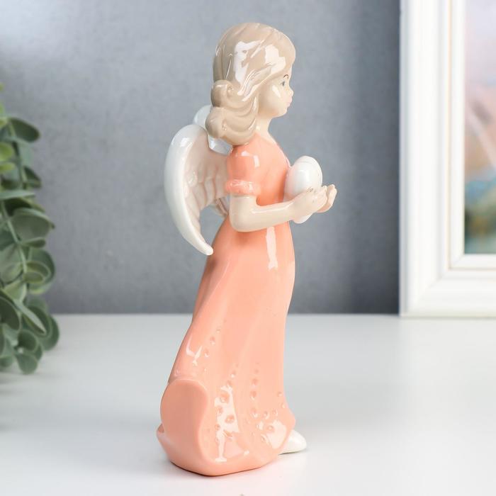 Сувенир «Ангел-девочка с сердцем в руках»