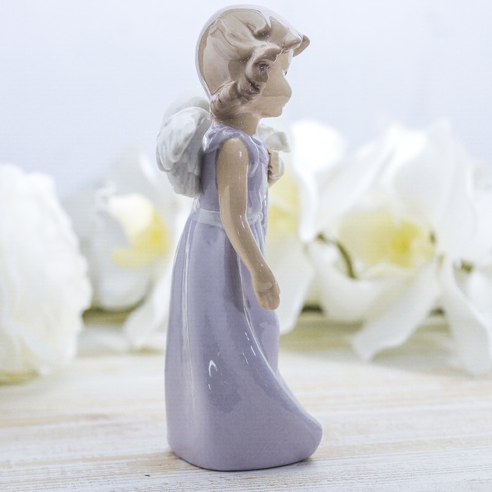 Сувенир керамика "Ангел в сиреневом платье с цветами" лак 18,5х11х5,5 см