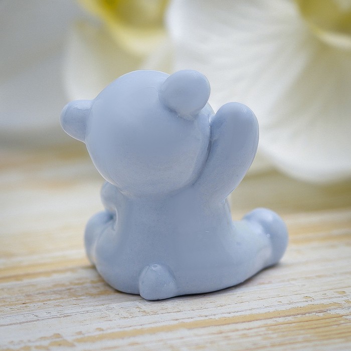 Сувенир керамика "Голубой медвежонок с бантом и сердцем" 5,5х4,3х5 см