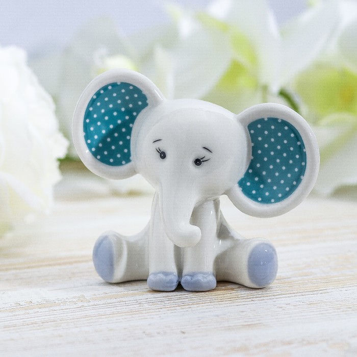 Сувенир керамика "Слонёнок-мальчик, ушки в горошек" 9,7х11х5,5 см