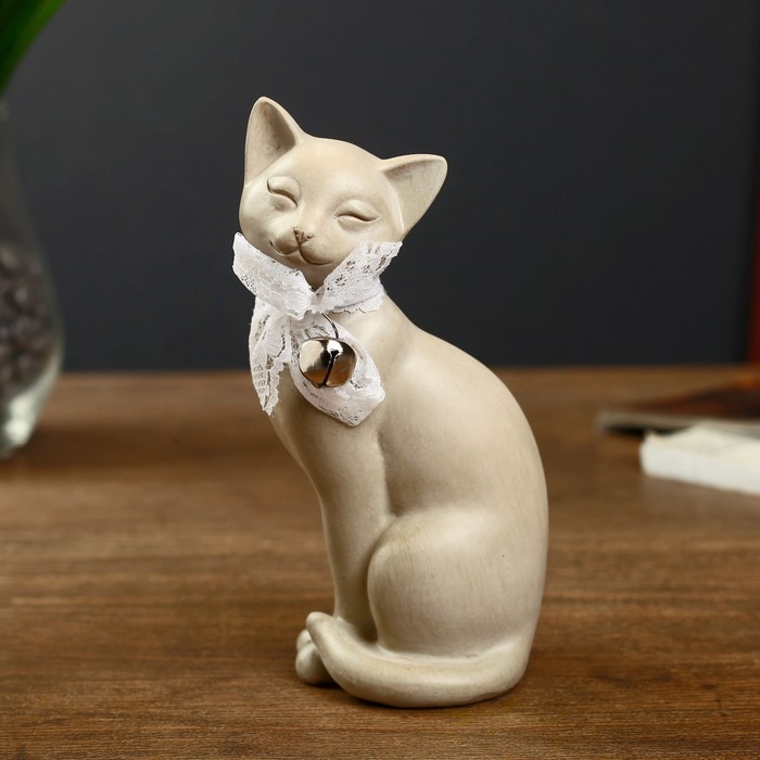 Сувенир полистоун "Кошка с бантом и колокольчиком" 16,5х7х8 см