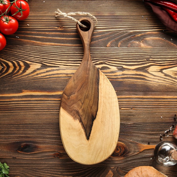 Доска авторская для подачи №1, из слэба, массив ореха, 40 х 20 см