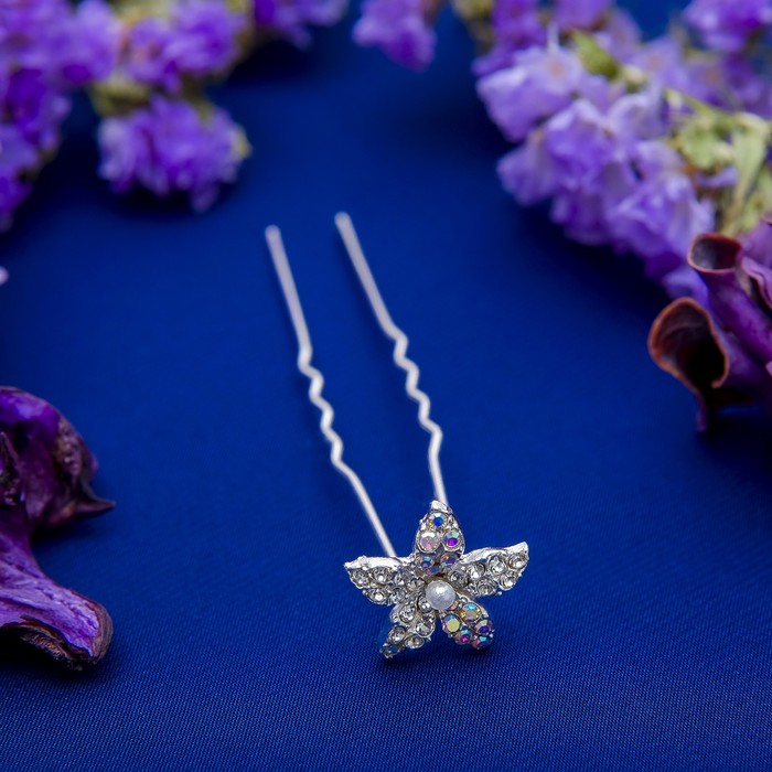 Шпилька для волос "Зимний цветок"