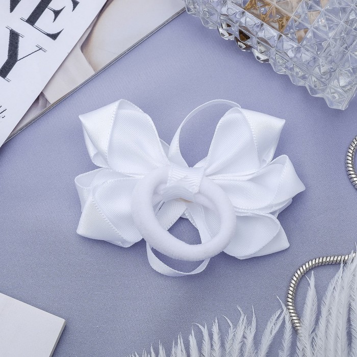 Резинка для волос бант "Школьница" 7 см, круг, стразы, белый