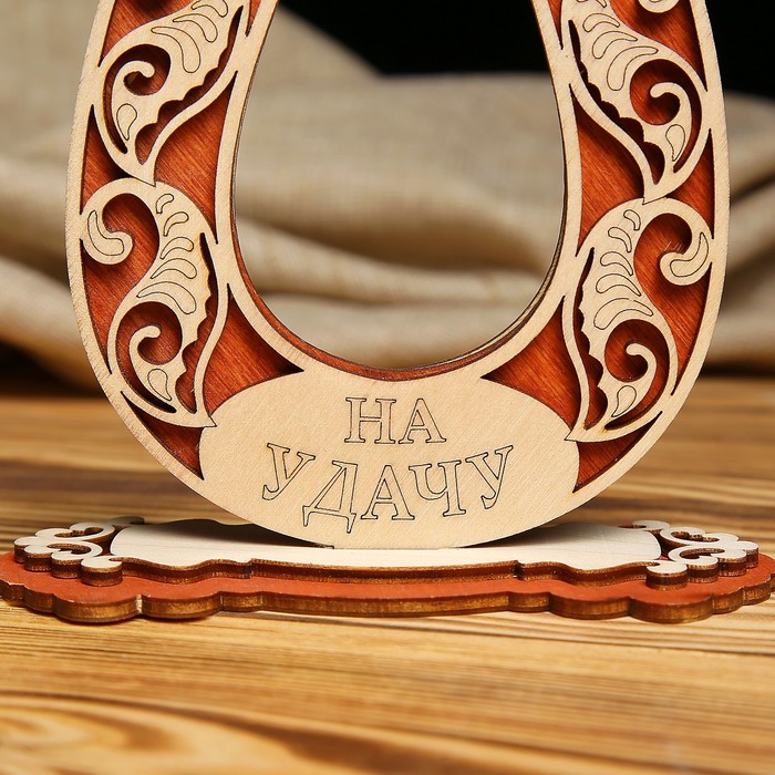 Подкова «На счастье/на удачу», с узором, настольная, двусторонняя, красная, 5×12×10 см