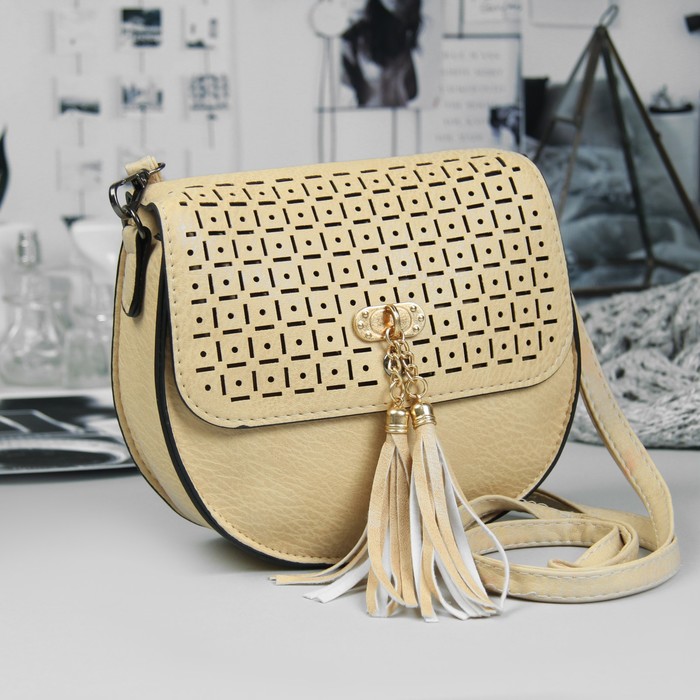 Сумка женская, отдел на молнии, регулируемый ремень, цвет бежевый