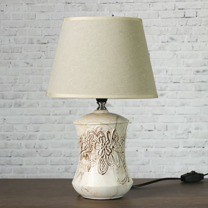 Лампа настольная "Золотая роспись" 1х40Вт E14 белый 23х23х36,5см
