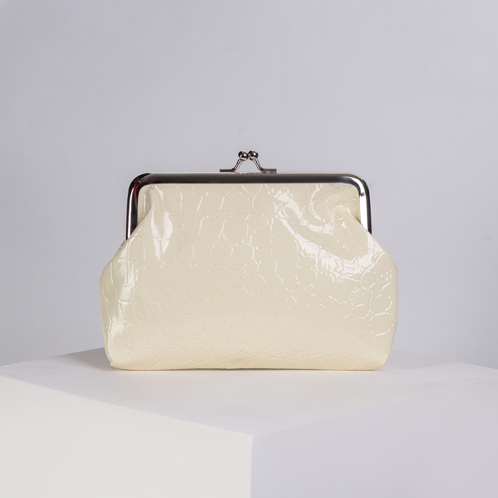 Кошелёк женский, отдел на фермуаре, цвет бежевый