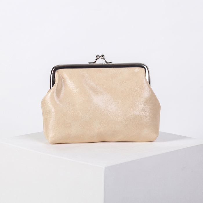 Кошелёк женский, отдел на фермуаре, цвет бежевый