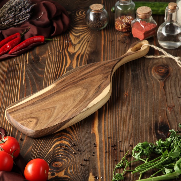 Доска авторская для подачи №4, из слэба, массив ореха, 40 х 20 см