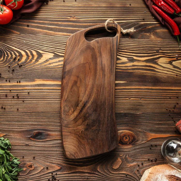 Доска авторская для подачи №2, из слэба, массив ореха, 40 х 20 см