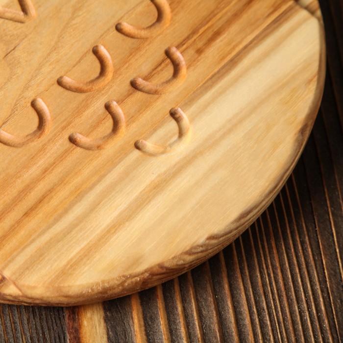 Доска для нарезки и подачи "Совушка", массив ясеня, 30х30 см