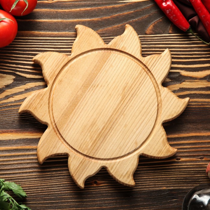 Доска для нарезки и подачи "Солнце", массив ясеня, 25х25 см