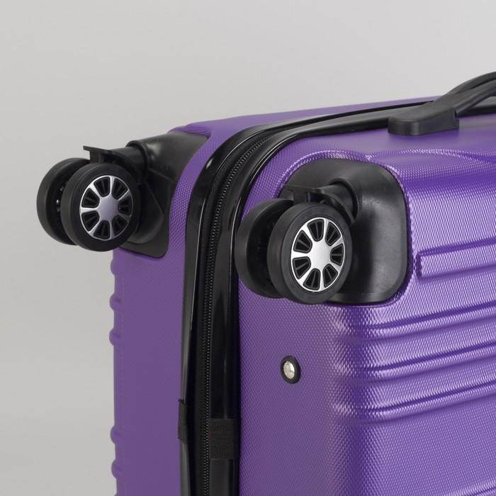 Чемодан малый 20", отдел на молнии, кодовый замок, 4 колеса, цвет фиолетовый