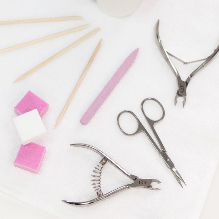 Кусачки для кутикулы, ручная заточка, одинарная пружина, 10см, рабочая область-5мм, цвет серебристый