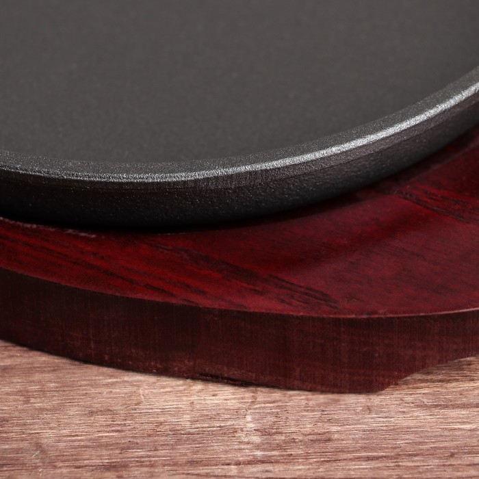 Сковорода 18 см "Круг. Базис", на деревянной подставке